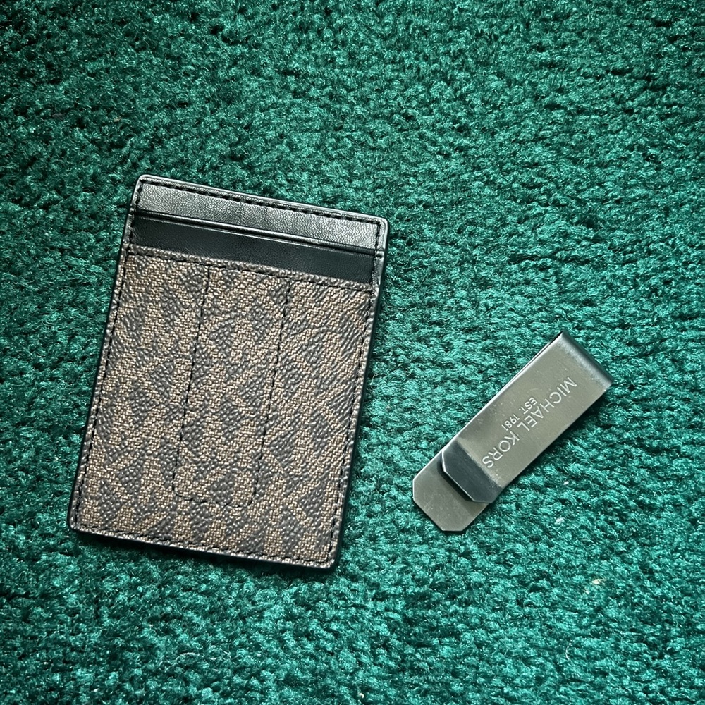 NWOT Michael Kors Logo Card Case with Money Clip